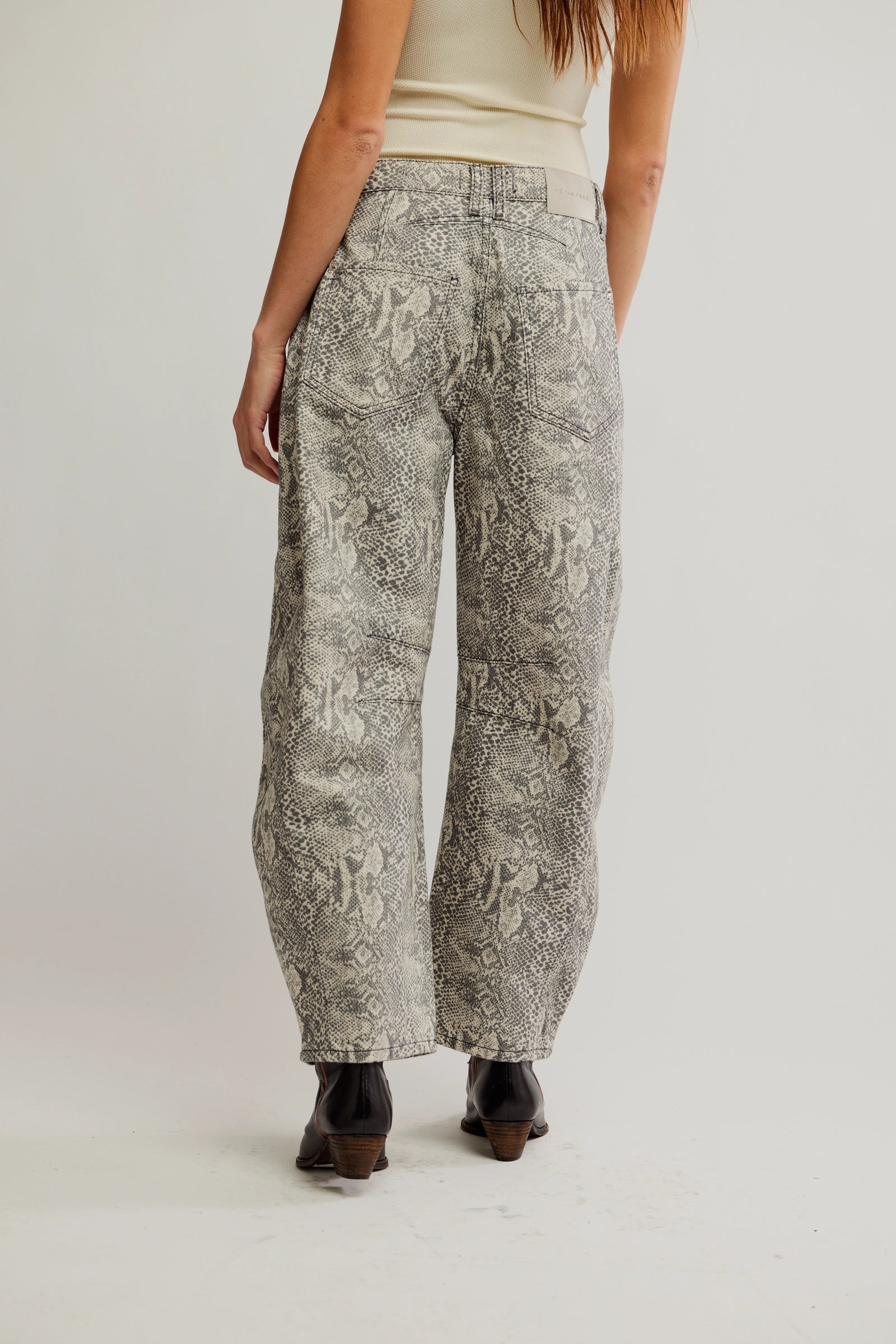 Good Luck Printed Barrel Jean