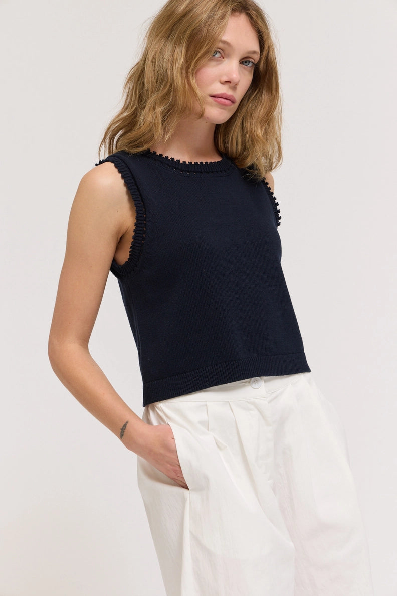 Edge Trim Knit Vest