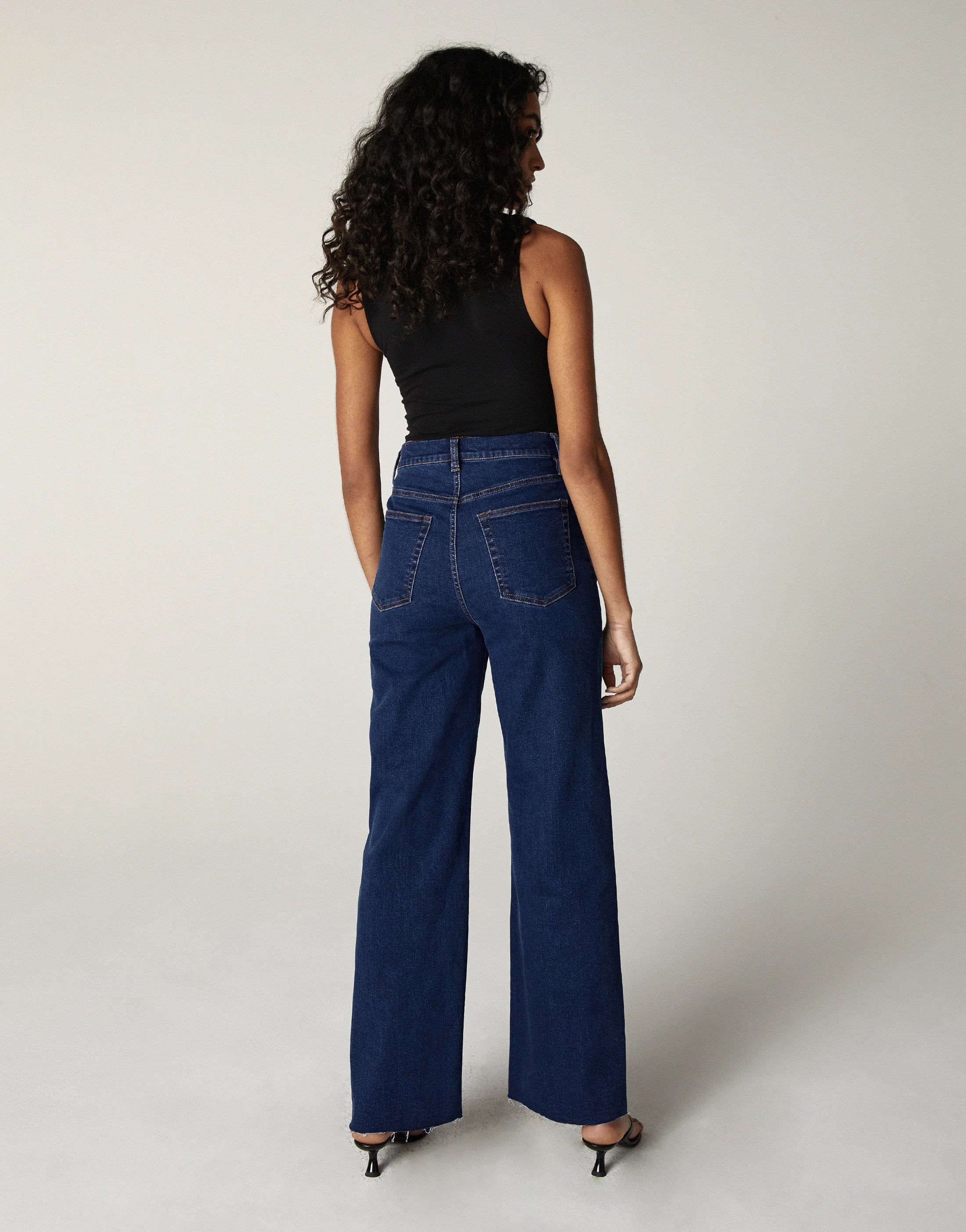 NOEMI Long High-Rise Wide Leg in Robertson